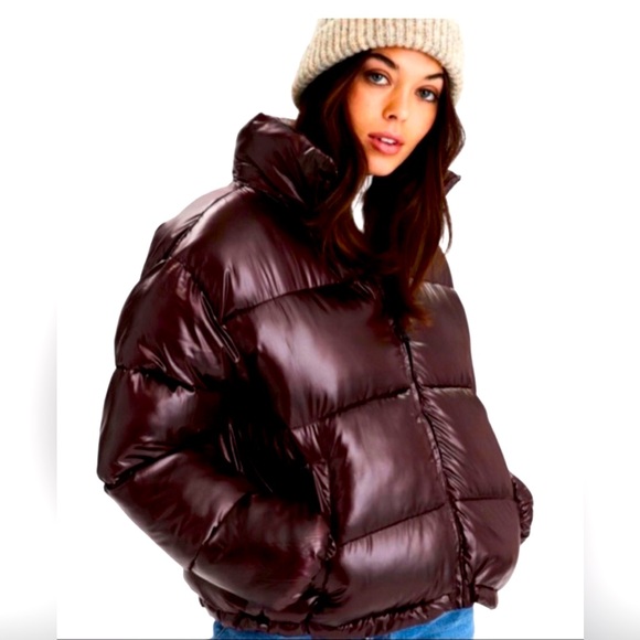American Eagle Outfitters Jackets & Blazers - American Eagle shiny puffer coat M